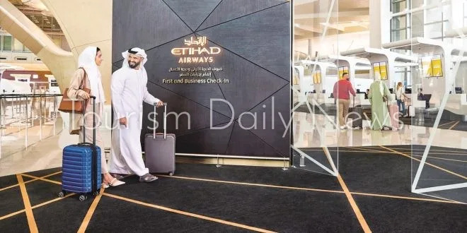 “الاتحاد للطيران” و”طيران الإمارات” تتربعان على قمة تفضيلات المسافرين عالميًا