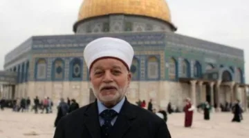 الاحتلال الإسرائيلي يقرر نفي مفتي القدس عن المسجد الأقصى لمدة 6 أشهر