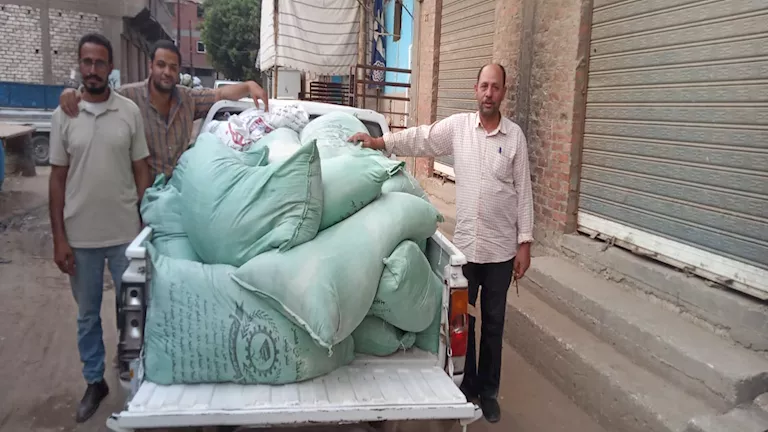 التموين تحجز كميات كبيرة من البنزين والسولار والدقيق المدعم في أسيوط (صور) التموين تحجز كميات كبيرة من البنزين والسولار والدقيق المدعم في أسيوط (صور)