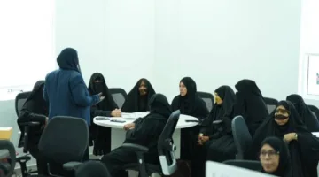 الجامعة القاسمية تعزز رفاهية كبار السن في منتجع كلباء