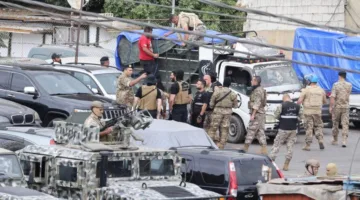 الجيش اللبناني يواصل استلام الأسلحة من المخيمات الفلسطينية في بيروت