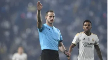“الحكم قادم بلا شك” .. شوبير يسخر من اعتراض بيراميدز على حكم مباراة الأهلي