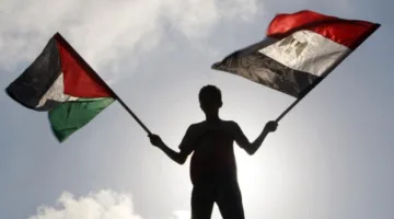 الحكومة الفلسطينية تشيد بمساهمة مصر في تقديم المساعدة لغزة والاستعداد لعمليات إعادة الإعمار.