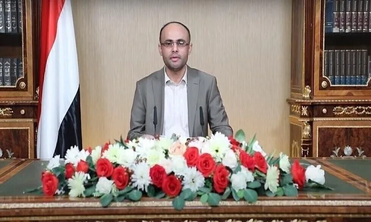 الحوثيون يهددون بـ”الانتقام” عقب مقتل عدد من وزرائهم في غارة إسرائيلية الحوثيون يهددون بـ”الانتقام” عقب مقتل عدد من وزرائهم في غارة إسرائيلية