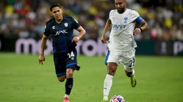 الدوسري يستأنف تدريباته مع الهلال بعد التعافي من الإصابة