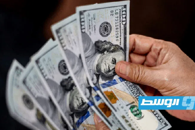 الدولار ينخفض 6 قروش خلال أسبوع في السوق السوداء الدولار ينخفض 6 قروش خلال أسبوع في السوق السوداء