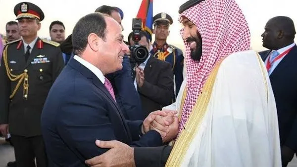 الرئيس السيسي يصل مطار نيوم في السعودية، والأمير محمد بن سلمان يستقبله. الرئيس السيسي يصل مطار نيوم في السعودية، والأمير محمد بن سلمان يستقبله.