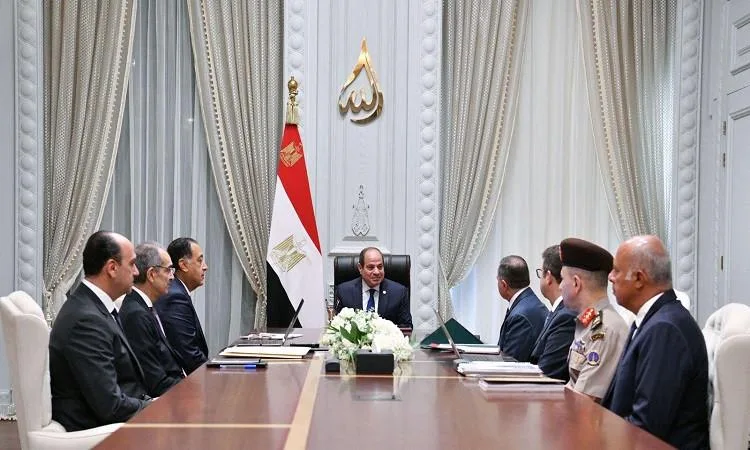 الرئيس السيسي يعلن تأكيد دعم الحكومة الشامل لقطاع الاتصالات وتكنولوجيا المعلومات الرئيس السيسي يعلن تأكيد دعم الحكومة الشامل لقطاع الاتصالات وتكنولوجيا المعلومات