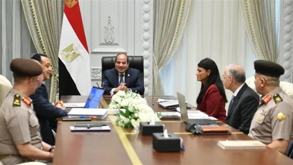 الرئيس السيسي يقدر جهود وزارة الموارد المائية في تعزيز الأمن المائي لمصر الرئيس السيسي يقدر جهود وزارة الموارد المائية في تعزيز الأمن المائي لمصر