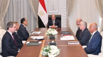 الرئيس السيسي يلتقي برئيس الوزراء ورؤساء الهيئات الإعلامية المختلفة.