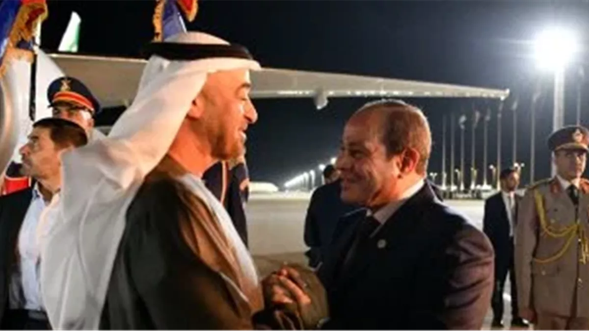 الرئيس السيسي يودع محمد بن زايد بعد انتهاء زيارته لمصر الرئيس السيسي يودع محمد بن زايد بعد انتهاء زيارته لمصر