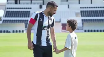“الروح تغادر لكن الحب يبقى”.. علي معلول يستذكّر تجربته مع الصفاقسي برفقة ا.