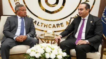 “السبكي” يستعرض سبل التعاون مع مصرف أبوظبي الإسلامي لإقامة استثمارات في قطاع الرعاية الصحية.