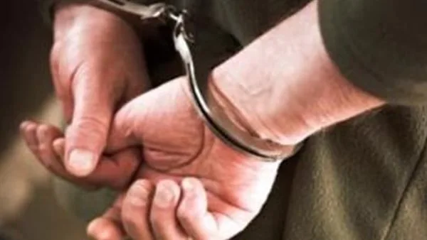 السجن مدى الحياة لعامل قام بقتل شخص بطلق ناري أثناء تعرضه للسرقة بالإكراه.