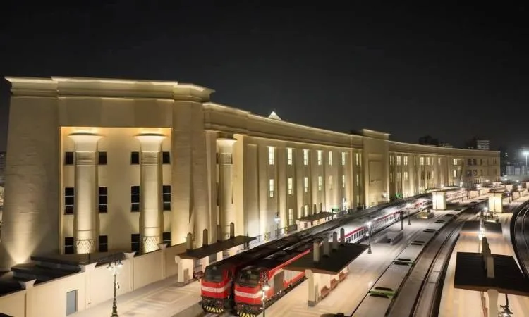 “السكة الحديد” تؤكد عدم منع أي مسافر من ركوب القطارات بسبب ملابسه “السكة الحديد” تؤكد عدم منع أي مسافر من ركوب القطارات بسبب ملابسه