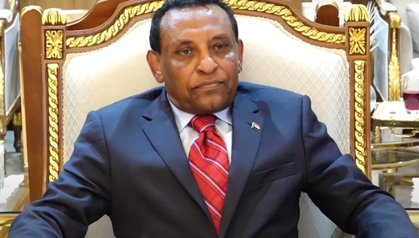 السودان: كامل إدريس يزور القاهرة كأول وجهة خارجية له