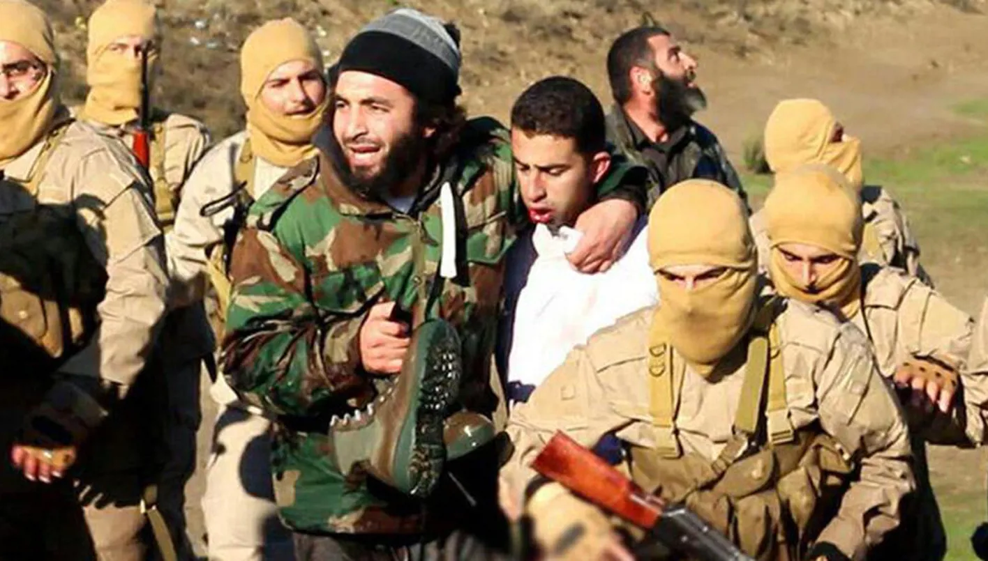 السويد تحكم على جهادي بالسجن مدى الحياة لصلته بقتل الطيار الأردني معاذ الكساسبة السويد تحكم على جهادي بالسجن مدى الحياة لصلته بقتل الطيار الأردني معاذ الكساسبة