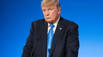 الشركات تتنبأ بخسائر تصل إلى 15 مليار دولار نتيجة لرسوم ترامب