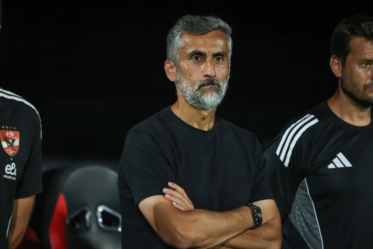 الشناوي يخلق جدلًا في الأهلي بعد جلوسه على مقعد البدلاء أمام مودرن سبورت الشناوي يخلق جدلًا في الأهلي بعد جلوسه على مقعد البدلاء أمام مودرن سبورت