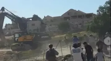 الشهداء عودة الهذالين يسجل لحظة استشهاده برصاص مستوطن إسرائيلي.