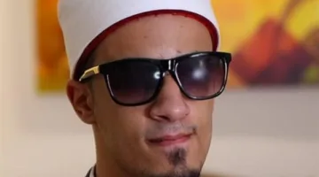 الشيخ محمد حسن يحصل على المركز الثاني في جائزة الملك محمد السادس لتلاوة القرآن الكريم في المغرب.
