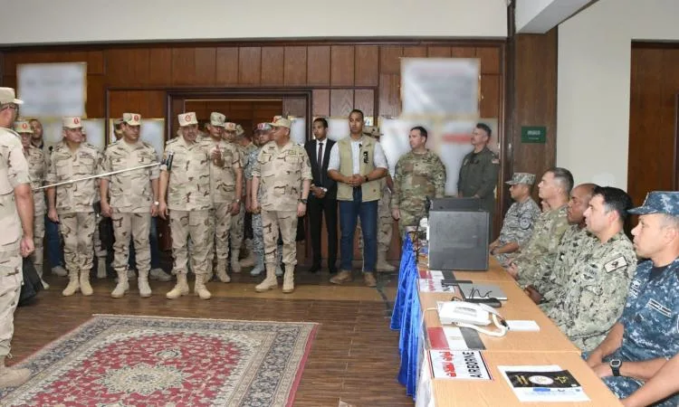 الفريق أحمد خليفة يقوم بزيارة تفقدية للاستعدادات النهائية لاستضافة تدريب “النجم الساطع” الفريق أحمد خليفة يقوم بزيارة تفقدية للاستعدادات النهائية لاستضافة تدريب “النجم الساطع”