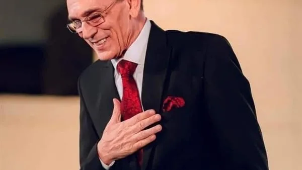 الفنان محمد صبحي يخرج من المستشفى بعد إصابته بعارض صحي