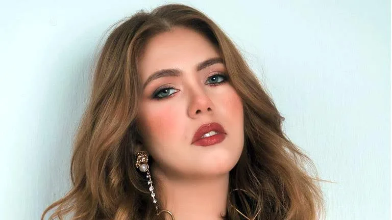 الفنانة رحمة حسن تعاني من ذلك: 5 علامات تشير إلى خطر الإصابة بالصلع