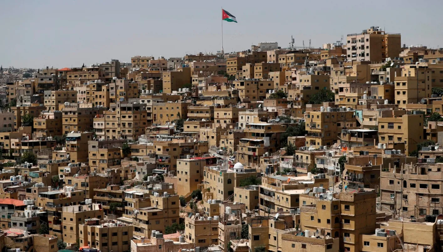 القانون الجديد للطاقة الكهربائية يثير قلق الأردنيين بشأن زيادة فواتيرهم القانون الجديد للطاقة الكهربائية يثير قلق الأردنيين بشأن زيادة فواتيرهم