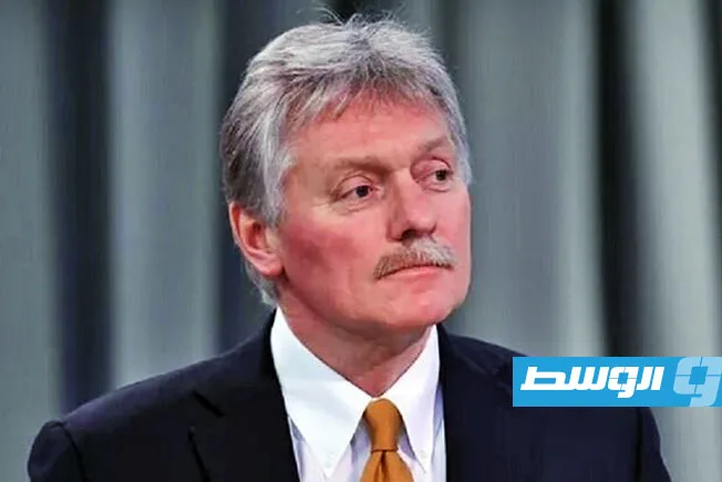 الكرملين: روسيا ترغب في إجراء محادثات سلام لكنها ستستمر في قصف أوكرانيا. الكرملين: روسيا ترغب في إجراء محادثات سلام لكنها ستستمر في قصف أوكرانيا.
