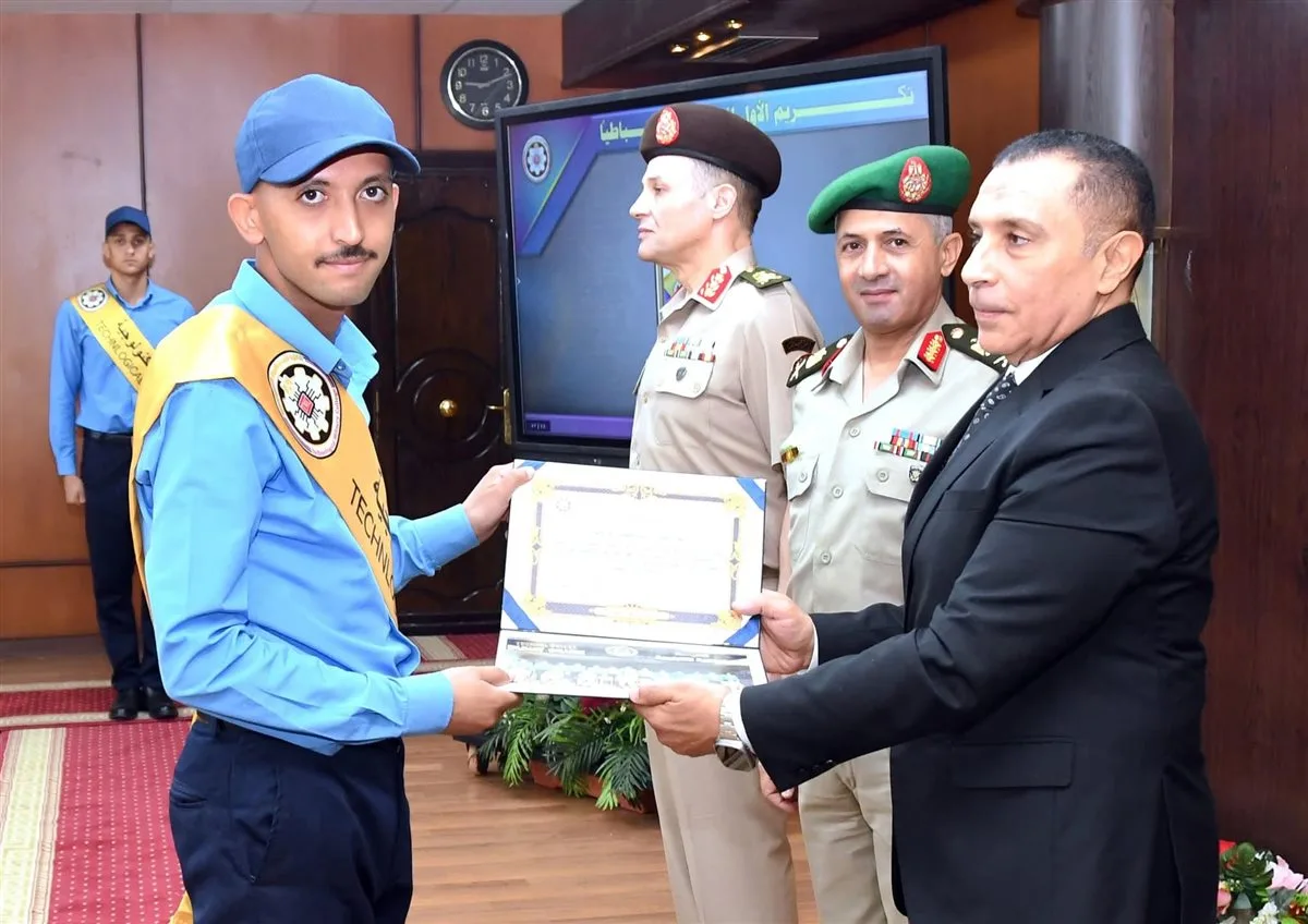 الكلية العسكرية التكنولوجية تقيم احتفالاً لتخريج الدورة الثانية للطلاب المرشحين للعمل في مجال الطب الشرعي الكلية العسكرية التكنولوجية تقيم احتفالاً لتخريج الدورة الثانية للطلاب المرشحين للعمل في مجال الطب الشرعي