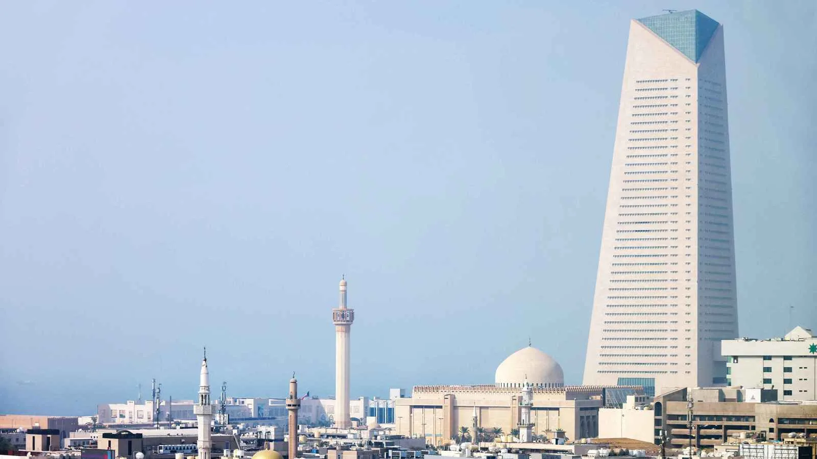 الكويت: ارتفاع المعروض النقدي إلى 137.2 مليار دولار في يونيو
