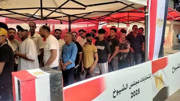 اللجنة الوطنية للانتخابات تُعلن استئناف عملية الاقتراع بعد انتهاء فترة الراحة في انتخابات مجلس الشيوخ اللجنة الوطنية للانتخابات تُعلن استئناف عملية الاقتراع بعد انتهاء فترة الراحة في انتخابات مجلس الشيوخ
