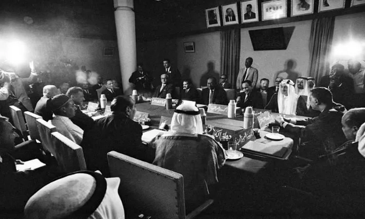 المؤتمر العربي الرابع في الخرطوم عام 1967 المؤتمر العربي الرابع في الخرطوم عام 1967