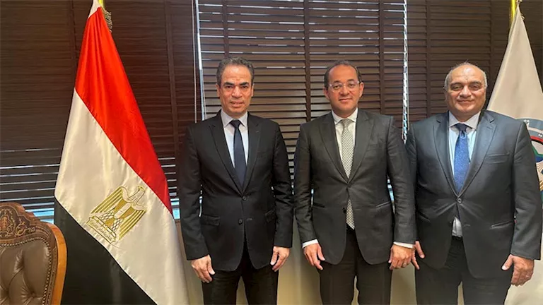 المسلماني بعد اجتماعه بوزير المالية: حلول قريبة لأزمة معاشات ماسبيرو المسلماني بعد اجتماعه بوزير المالية: حلول قريبة لأزمة معاشات ماسبيرو