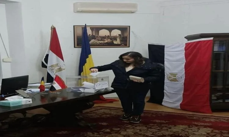 المصريون في أرمينيا يستمرون في الحضور للإدلاء بأصواتهم في انتخابات مجلس الشيوخ. المصريون في أرمينيا يستمرون في الحضور للإدلاء بأصواتهم في انتخابات مجلس الشيوخ.