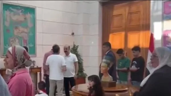 المصريون في أوروبا يتجهون إلى المراكز الانتخابية بالسفارات للتصويت في انتخابات «مجلس الشيوخ» المصريون في أوروبا يتجهون إلى المراكز الانتخابية بالسفارات للتصويت في انتخابات «مجلس الشيوخ»