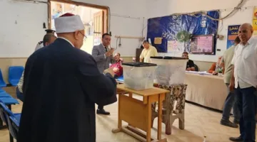 المفتي السابق يشارك في انتخابات مجلس الشيوخ ويشدد على أن التصويت مسؤولية وطنية