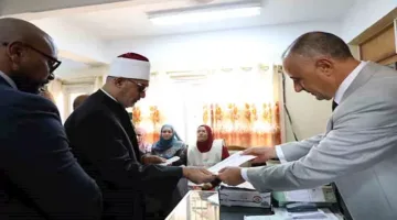 المفتي يساهم بصوته في انتخابات مجلس الشيوخ: الانخراط واجب وطني