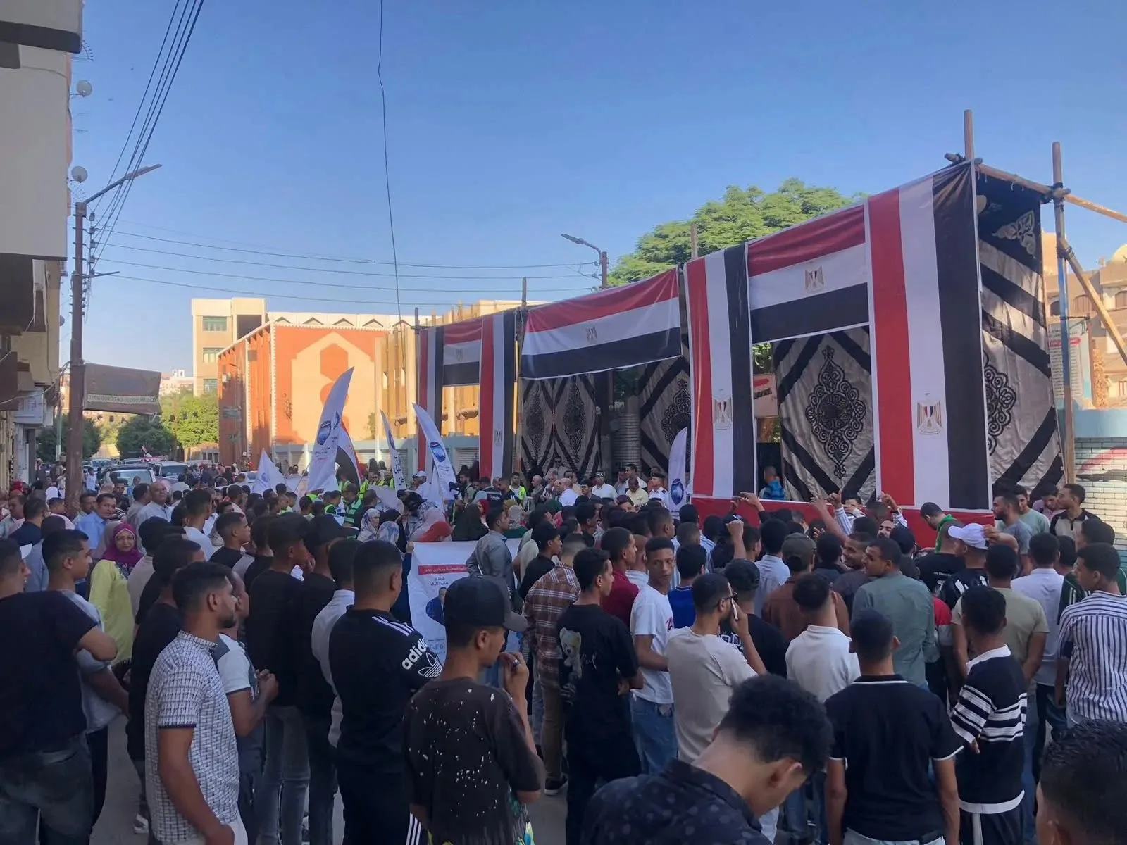 المنظمة المصرية لحقوق الإنسان تراقب فعاليات انتخابات الشيوخ 2025 في يومها الثاني المنظمة المصرية لحقوق الإنسان تراقب فعاليات انتخابات الشيوخ 2025 في يومها الثاني