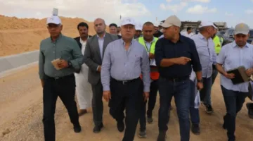 الوزير يزور مشروع الخط الأول للقطار الكهربائي السريع من مطروح إلى الإسكندرية