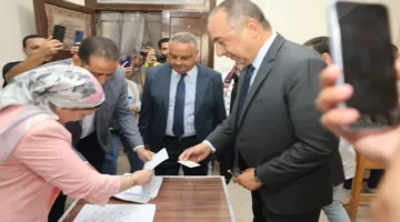 انتخابات مجلس الشيوخ: وزراء التعليم العالي والقطاع التجاري يشاركون في التصويت