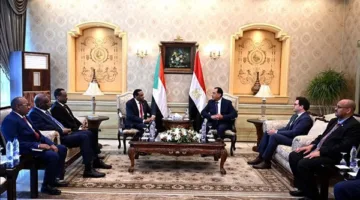 انطلاق محادثات موسعة بين رئيس الوزراء ونظيره السوداني