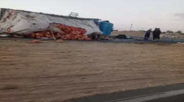 انقلاب شاحنة محملة بزيت الطهي: ما الذي حصل على الطريق الغربي في الفيوم؟