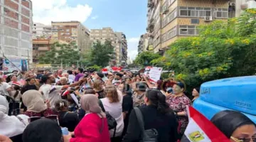 بالتهاني والأعلام.. مدارس مطرانية بورسعيد تشارك في انتخابات مجلس الشيوخ (فيد)