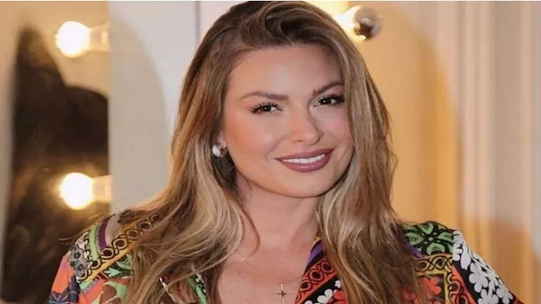 باميلا الكيك تستعرض رقصها وغنائها مع رامي عياش على لحن “قصة حب” (فيديو) باميلا الكيك تستعرض رقصها وغنائها مع رامي عياش على لحن “قصة حب” (فيديو)