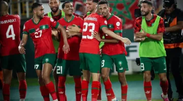 باناثينايكوس يستبدل أوناحي بنجمي من منتخب المغرب