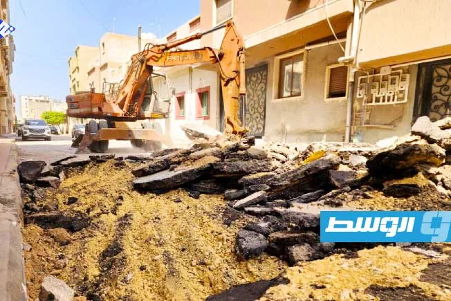 بدء مشروع تجديد رصف طريق «رأس حسن – زناتة» بدء مشروع تجديد رصف طريق «رأس حسن – زناتة»