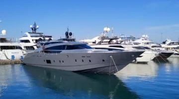 بريق دبي يجذب السياح.. زيادة بنسبة 149% في عدد اليخوت الأجنبية الزائرة