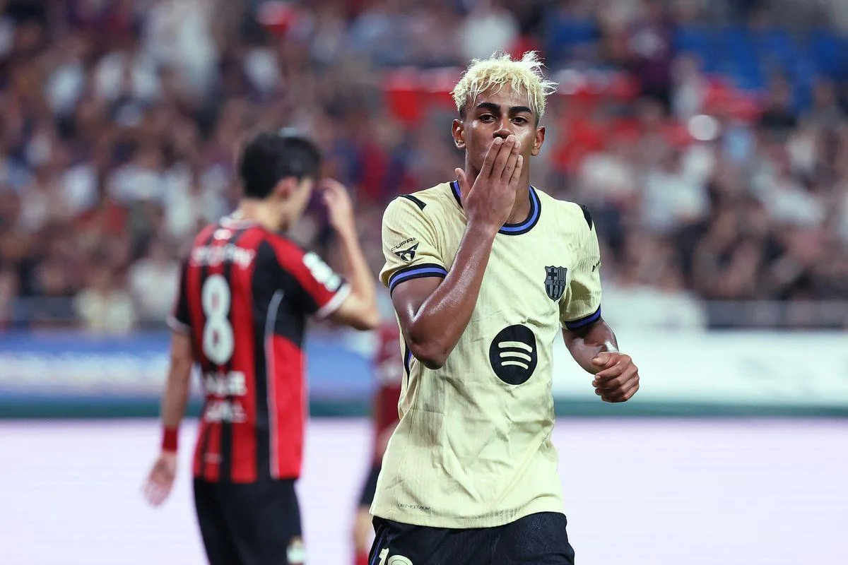 بسبب لامين يامال، ليفانتي يقدم عرضًا مميزًا على تذاكر مباراته ضد برشلونة. بسبب لامين يامال، ليفانتي يقدم عرضًا مميزًا على تذاكر مباراته ضد برشلونة.